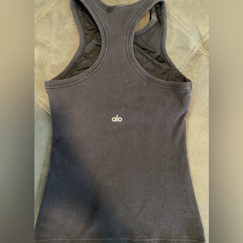 Alo Yoga ribbed tank small - Picture 5 of 7